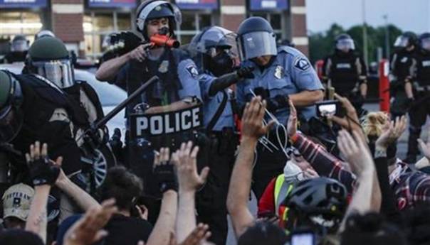 Policajci ubili demonstranta u Louisvilleu