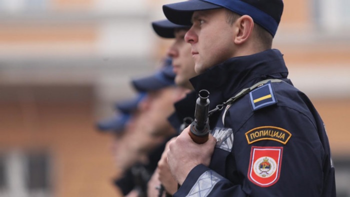 Policajcima u RS po 1.000 KM jednokratne pomoći