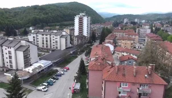 Policija blokira soliter u N.Travniku, svi radnici BNT-a u izolaciju