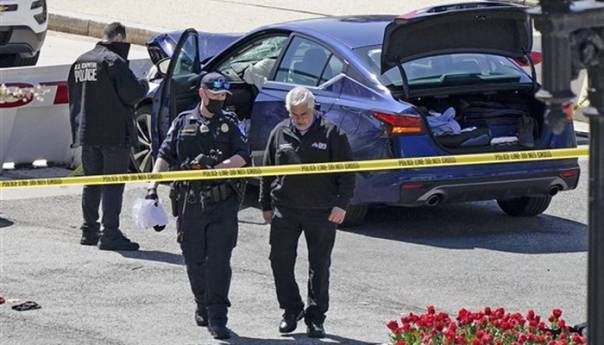 Policija blokirala Capitol: Dva policajca povrijeđena