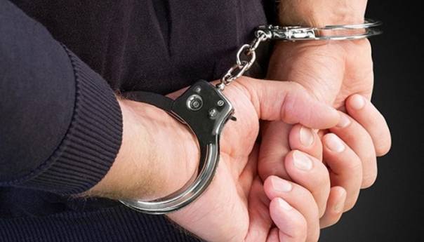 Policija Brčko distrikta lišila slobode visokopozicioniranog službenika Vlade