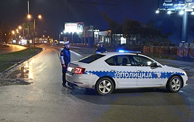 Policija i dalje obezbjeđuje mjesto gdje je sinoć ubijen muškarac