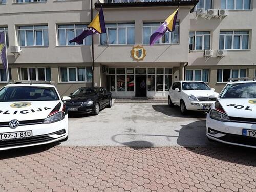 Policija kod Fočaka zaplijenila kilogram droge