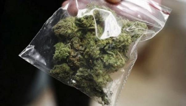 Policija kod mladića pronašla marihuanu, spid i ekstazi