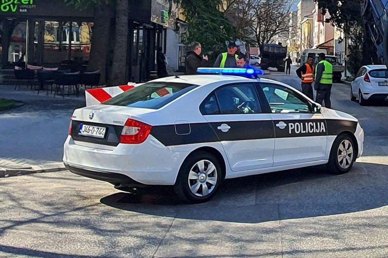 Policija kod pet osoba u Čapljini pronašla drogu