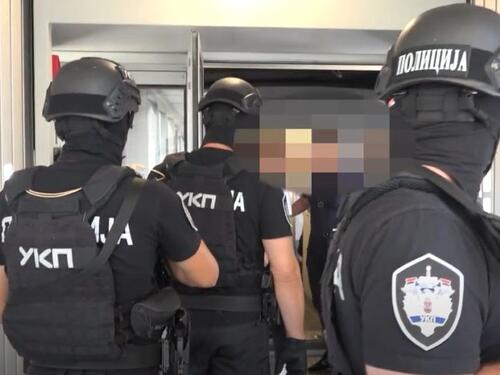 Policija na aerodromu uhapsila saradnika Velje Nevolje