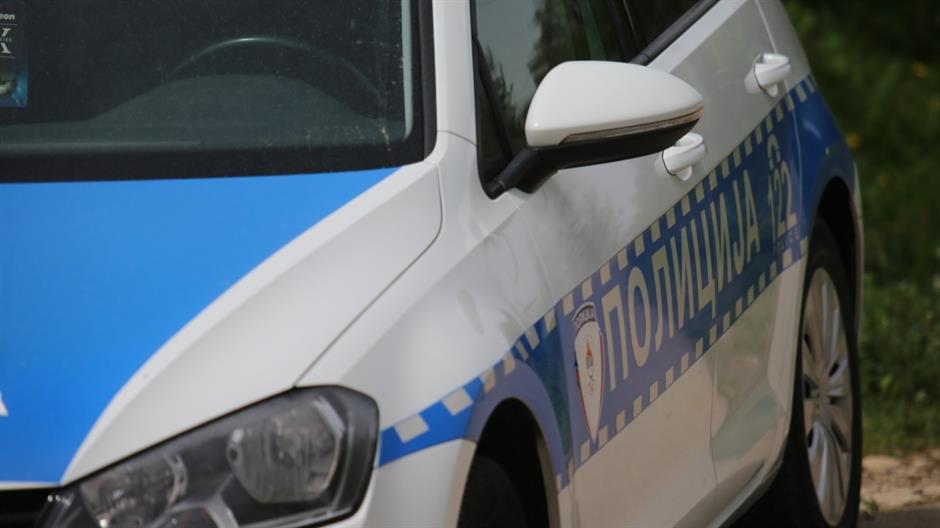 Policija na Palama privela tri osobe zbog sumnje u kupovinu glasova