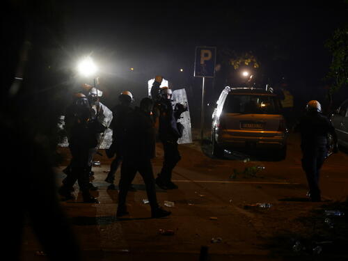 Policija napala novinara portala 021 tokom izvještavanja sa protesta