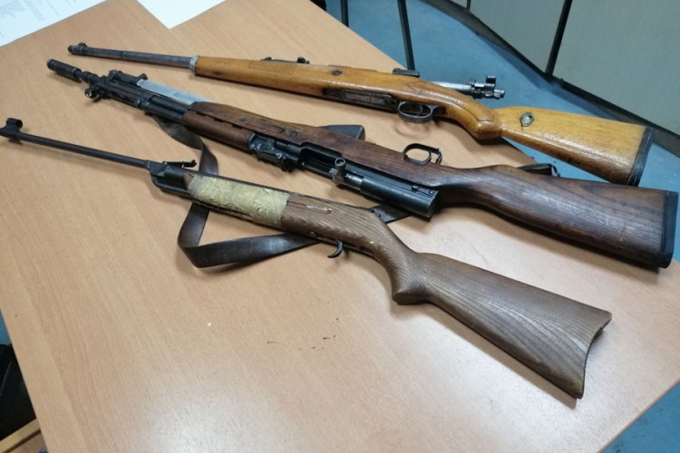 Policija oduzela puške i municiju u Srebrenici