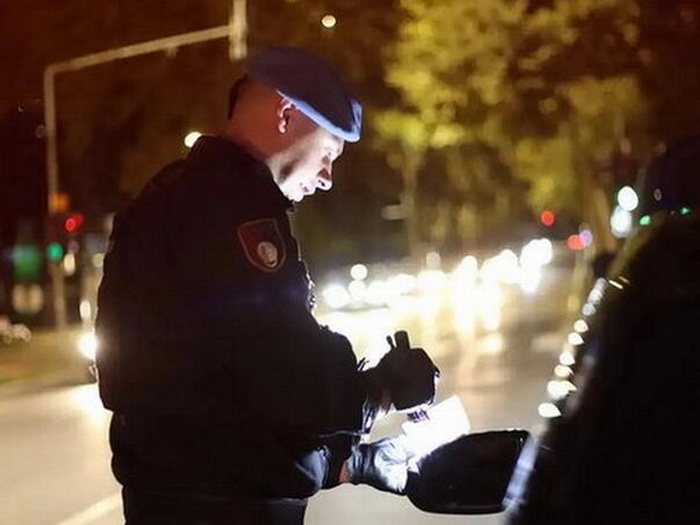 Policija oduzela vozilo: Bez vozačke dozvole nanizao 1.300 KM kazni