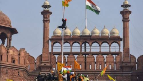 Policija osigurava Crvenu tvrđavu, poljoprivrednici najavljuju nastavak protesta