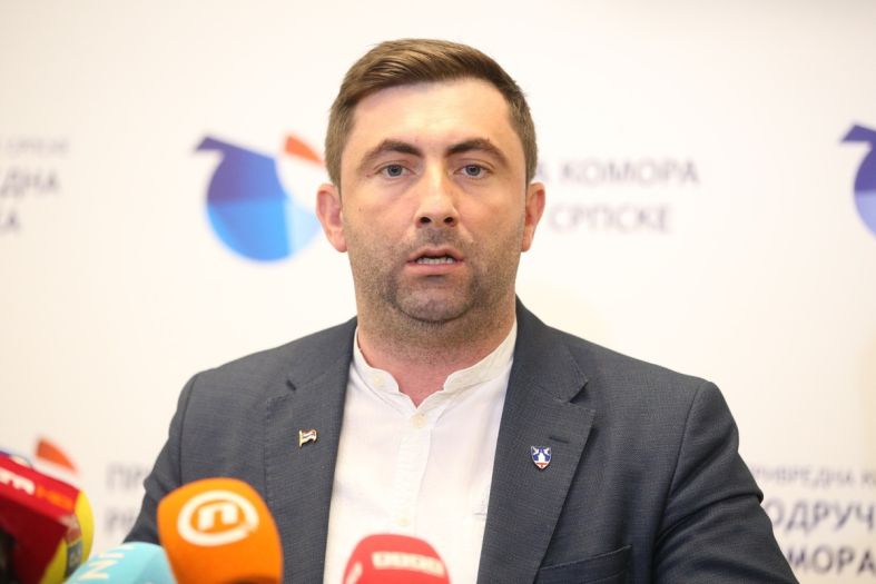 Policija podnijela izvještaj protiv gradonačelnika Bijeljine Ljubiše Petrovića