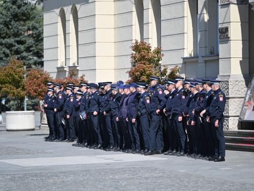 Policija postrojena u Banja Luci: Sve spremno za dolazak Trumpa mlađeg
