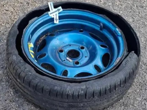 Policija pronašla drogu u automobilskoj gumi vozača