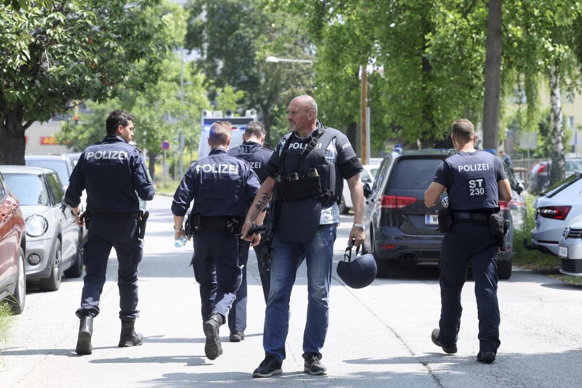 Policija pronašla oproštajno pismo napadača iz Graza nakon masakra u školi