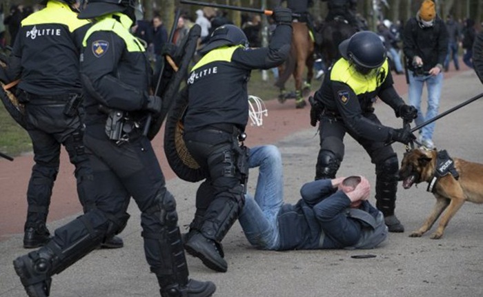 Policija rastjerala demonstrante u Hagu