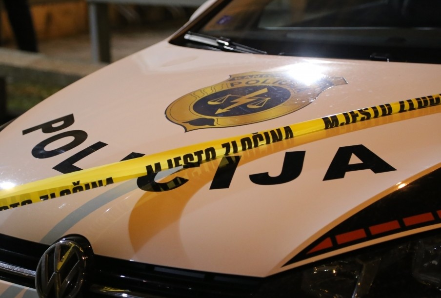 Policija traga za vozačem: U centru Sarajeva udario pješaka i pobjegao