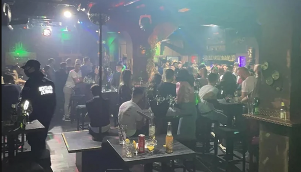 Policija u Beogradu prekinula dernek: U klubu bilo više od 700 osoba