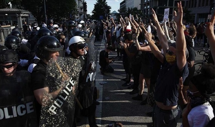 Policija u Buffalu prekomjerno upotrijebila silu, demonstrant u teškom stanju