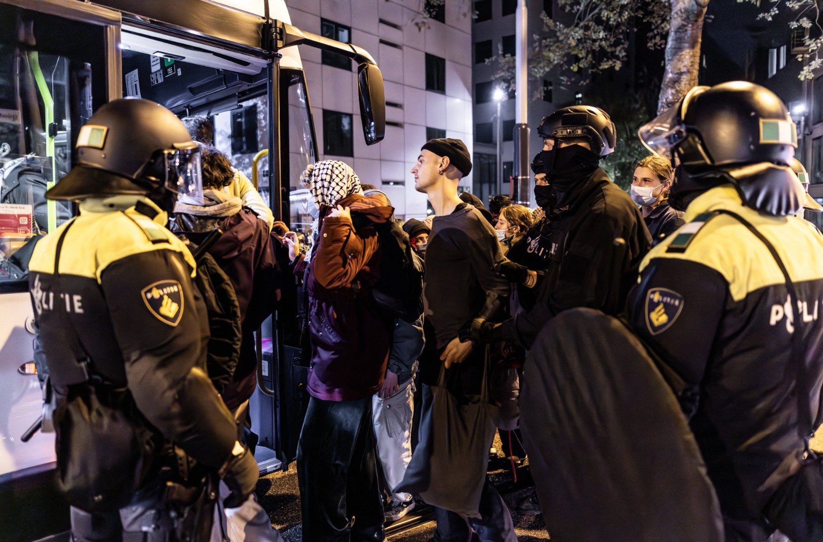 Policija u Holandiji rastjerala proteste za Palestinu, uhapšeno 125 ljudi