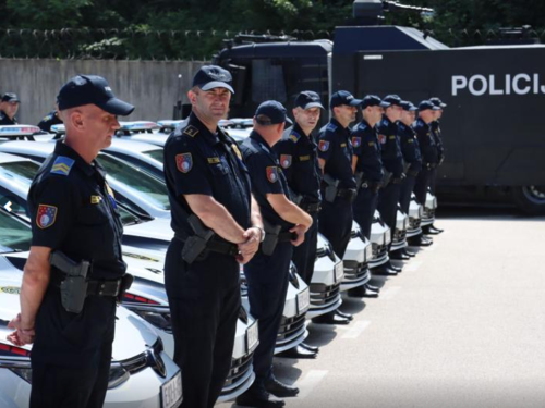 Policija u KS od danas raspolaže sa 76 novih vozila