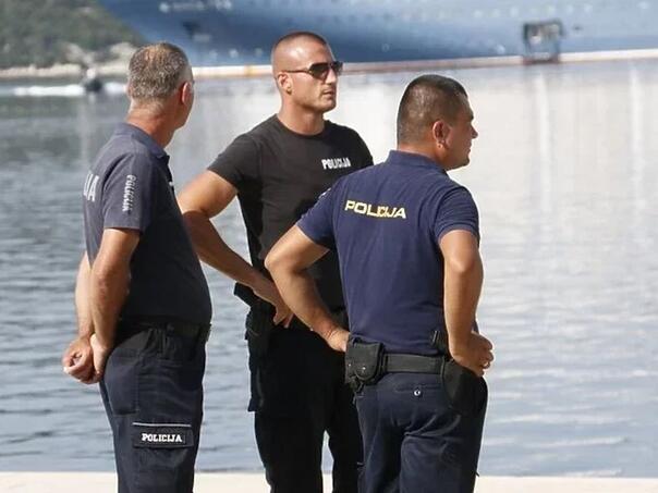 Policija u Neumu uhapsila svog kolegu: Bio pozitivan na kokain