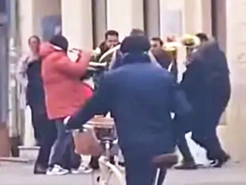 Policija u Osijeku protjerala trubače, moraju iz Hrvatske
