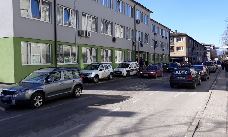 Policija USK asistira u provjeri svih osoba s izdatim rješenjima o samoizolaciji