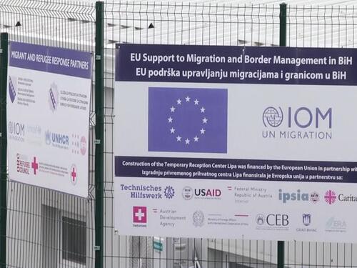 Policija USK provela opsežnu raciju u migrantskom centru Lipa