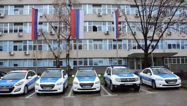 Policija vrši pratnju, a ne smještaj u karantine