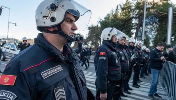 Policija zabranila litiju na Cetinju