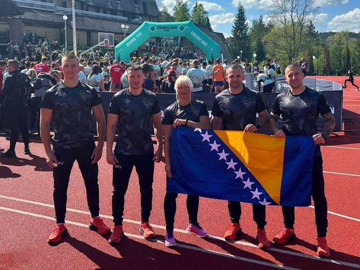 Policijski službenici FUP-a ostvarili zapažene rezultate na utrci u Srbiji