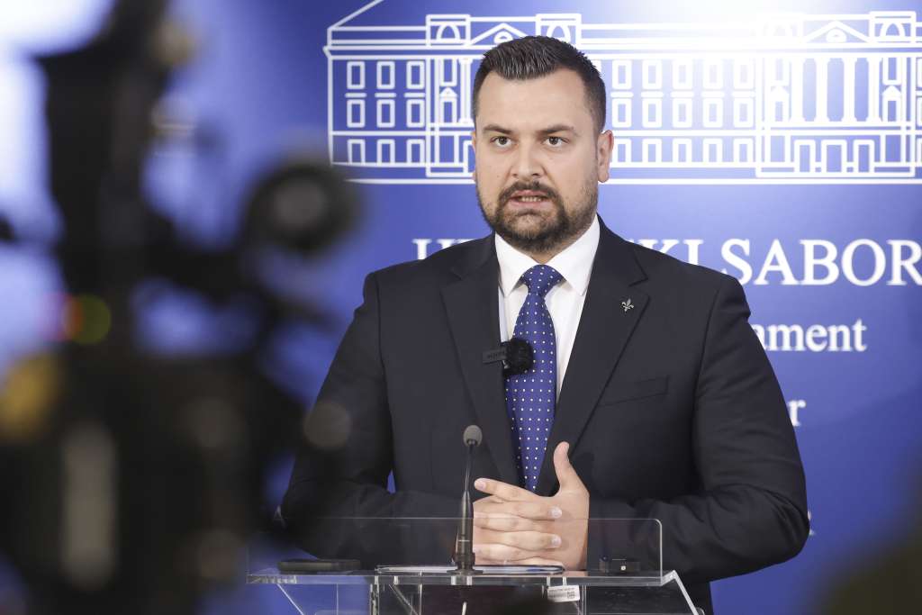 Politički sukob u Hrvatskoj zbog Hodžića: Sabor otvorio i pitanje njegovog oca