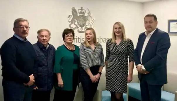 Političkom odjelu ambasade VB prezentirana Deklaracija o ustavnim i drugim reformama BiH na putu u EU i NATO