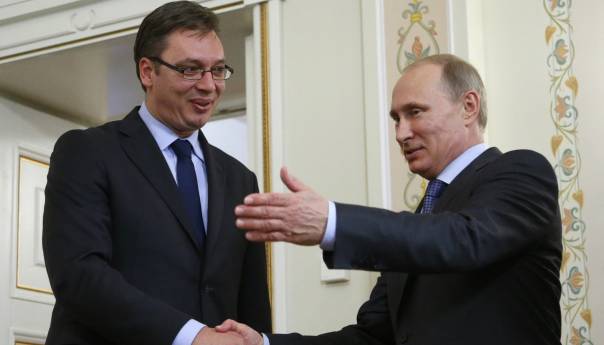 Politico: Povlađivanje Putinu obija se o glavu Vučiću
