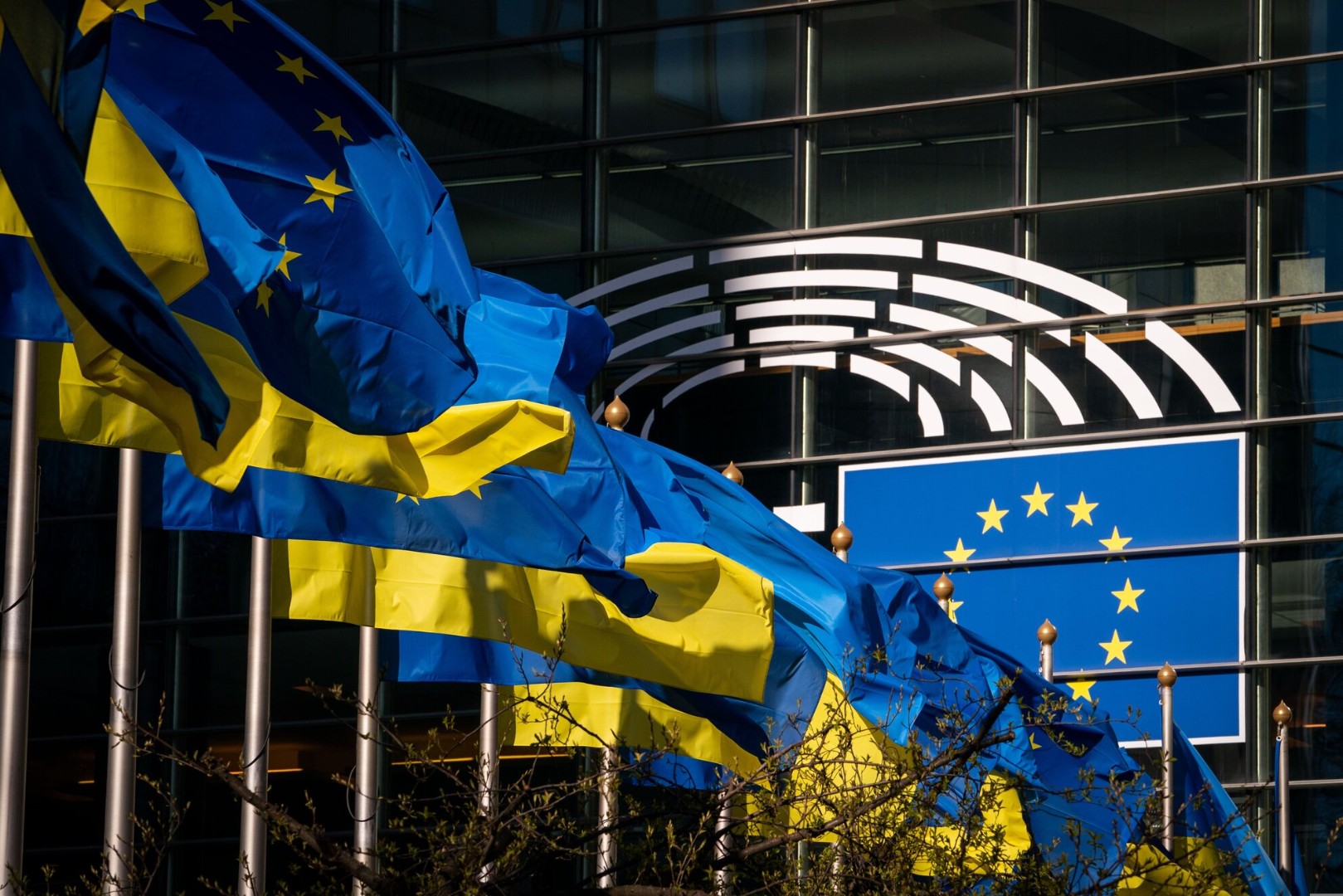 Politico: Ukrajina će uskoro dobiti status kandidata za EU