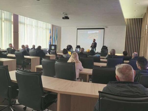 Poljoprivrednici USK traže povećanje subvencije za razvoj proizvodnje krastavca