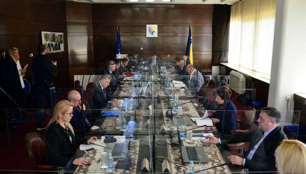 Poljoprivrednicima iz robnih rezervi 1.400.000 litara goriva bez naknade