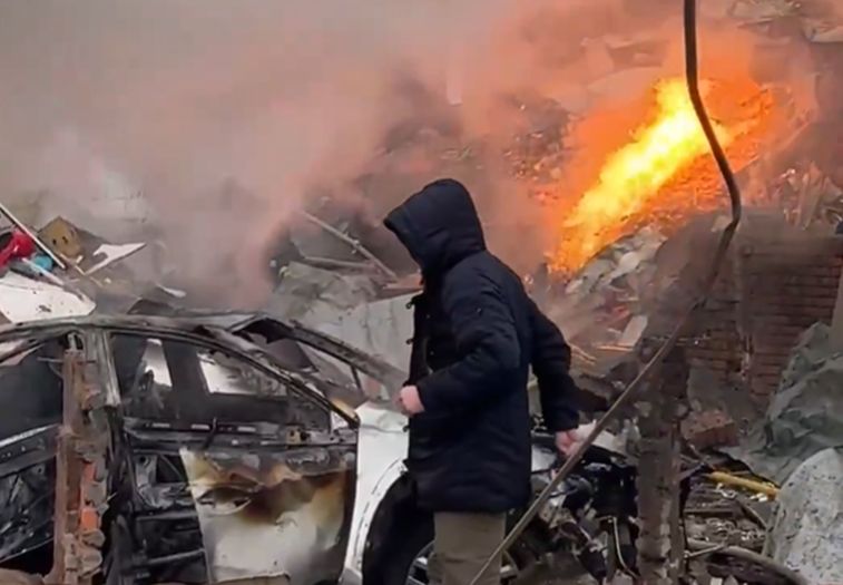 Poljska digla avione: Rusija zasula Kijev balističkim projektilima