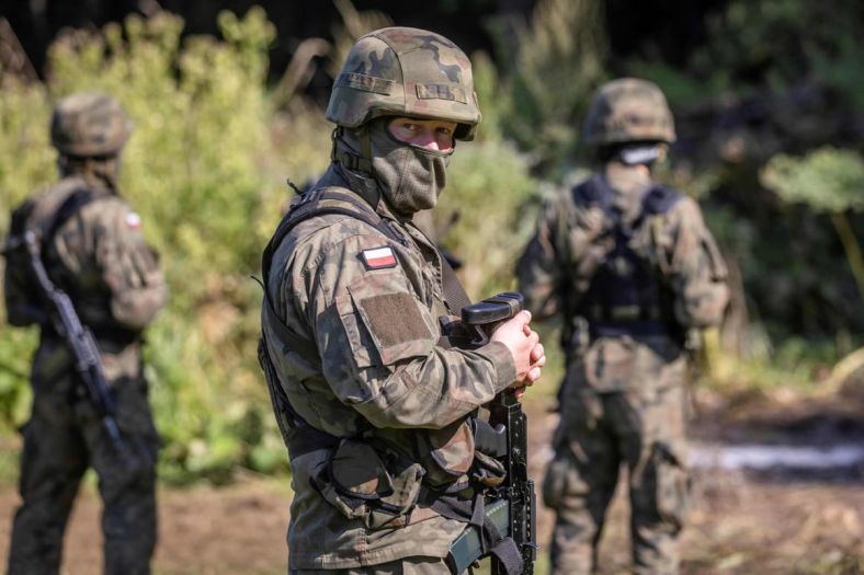 Poljska ide pod francuski "nuklearni kišobran"