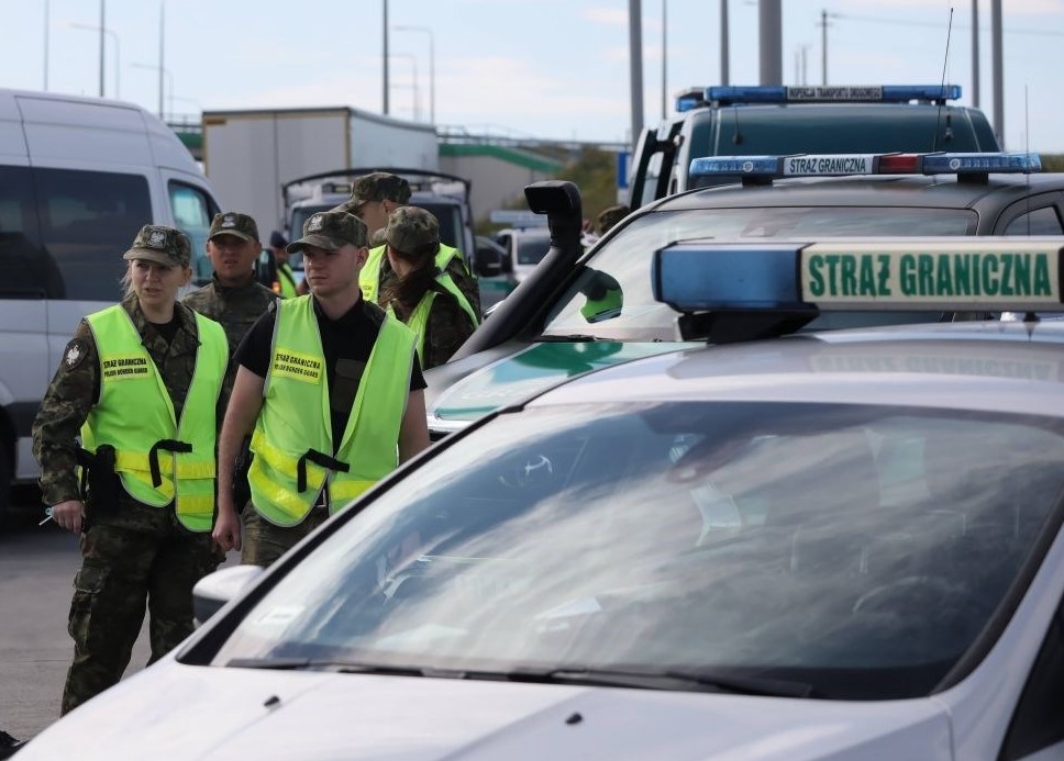 Poljska kontroliše granice s Njemačkom i Litvanijom, zaoštrava politiku prema migrantima