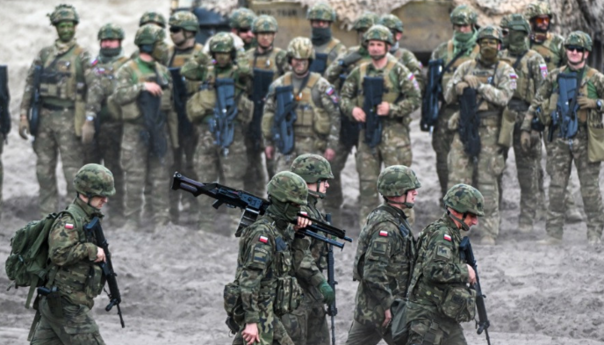 Poljska planira poslati još 1.000 vojnika na granicu s Bjelorusijom