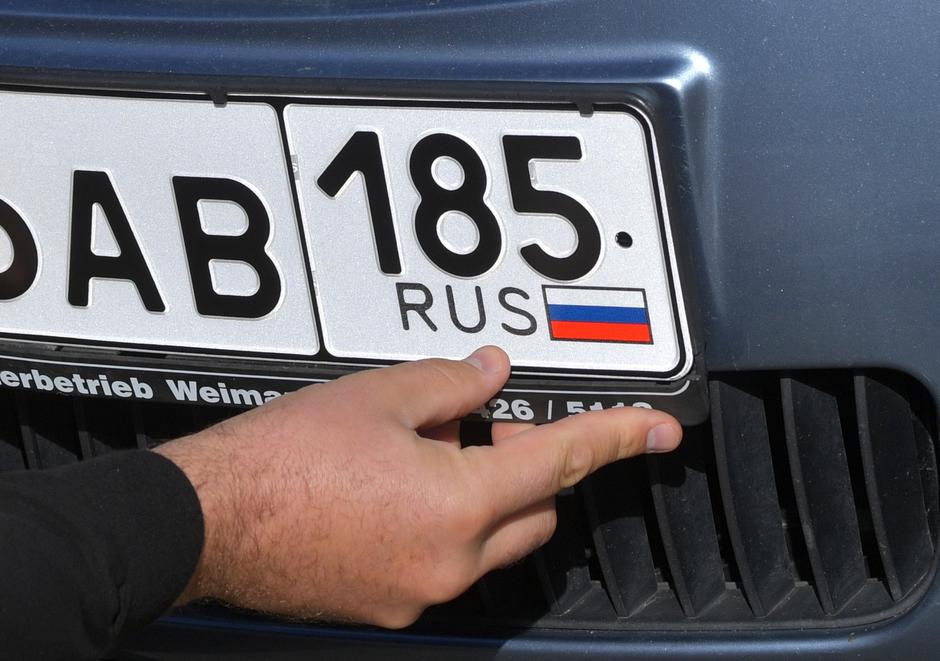 Poljska zabranjuje ulazak putničkih automobila s ruskim tablicama