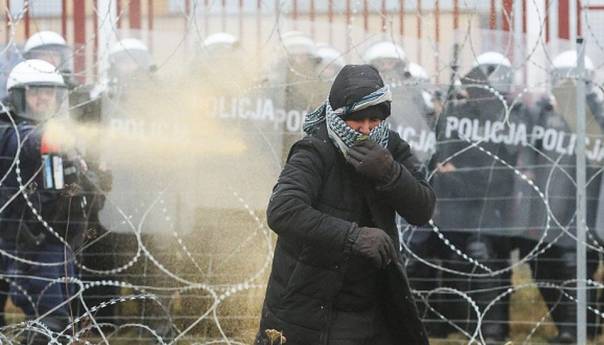 Poljski ministar odbrane: Kriza s migrantima mogla bi potrajati godinama