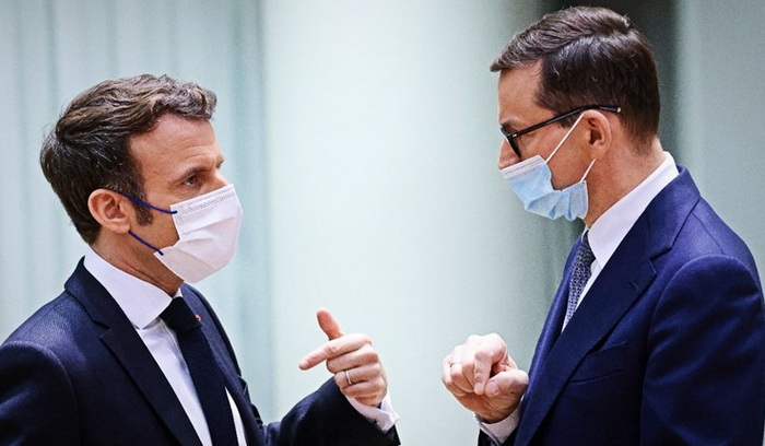 Poljski premijer napao Macrona: Niko nije pregovarao s Hitlerom ni Staljinom