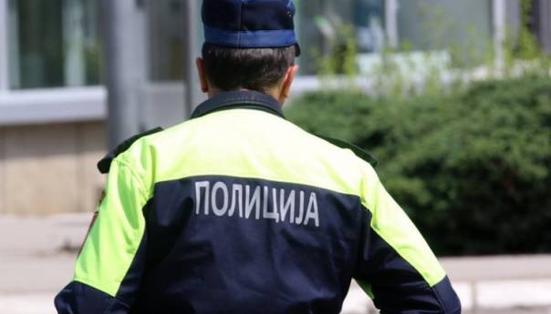 Polo sletio s puta u Kozluku, dvoje povrijeđeno