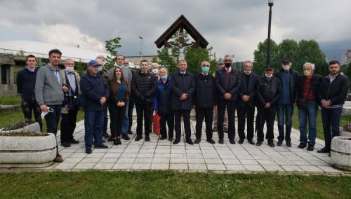 Položeni vijenci i zapaljene svijeće za poginule borce HVO-a Sarajevo