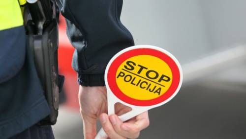 Polusatne obustave saobraćaja na putu Olovo-Zavidovići i na lokalitetu Vozuća