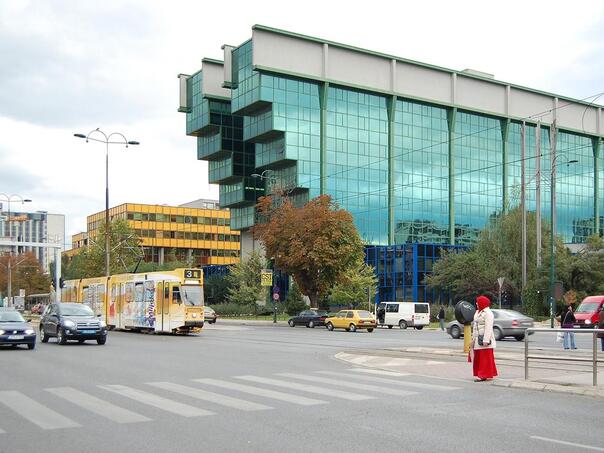 Pomicanjem sata mijenja se i tarifa, evo kada možete koristiti "jeftinu struju"