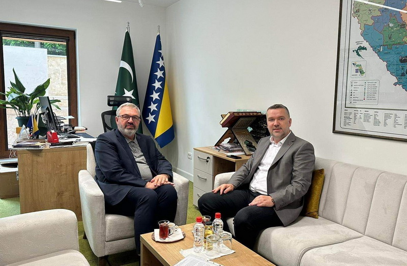 Pomoć Islamske zajednice u BiH poplavljenim područjima u Krajini